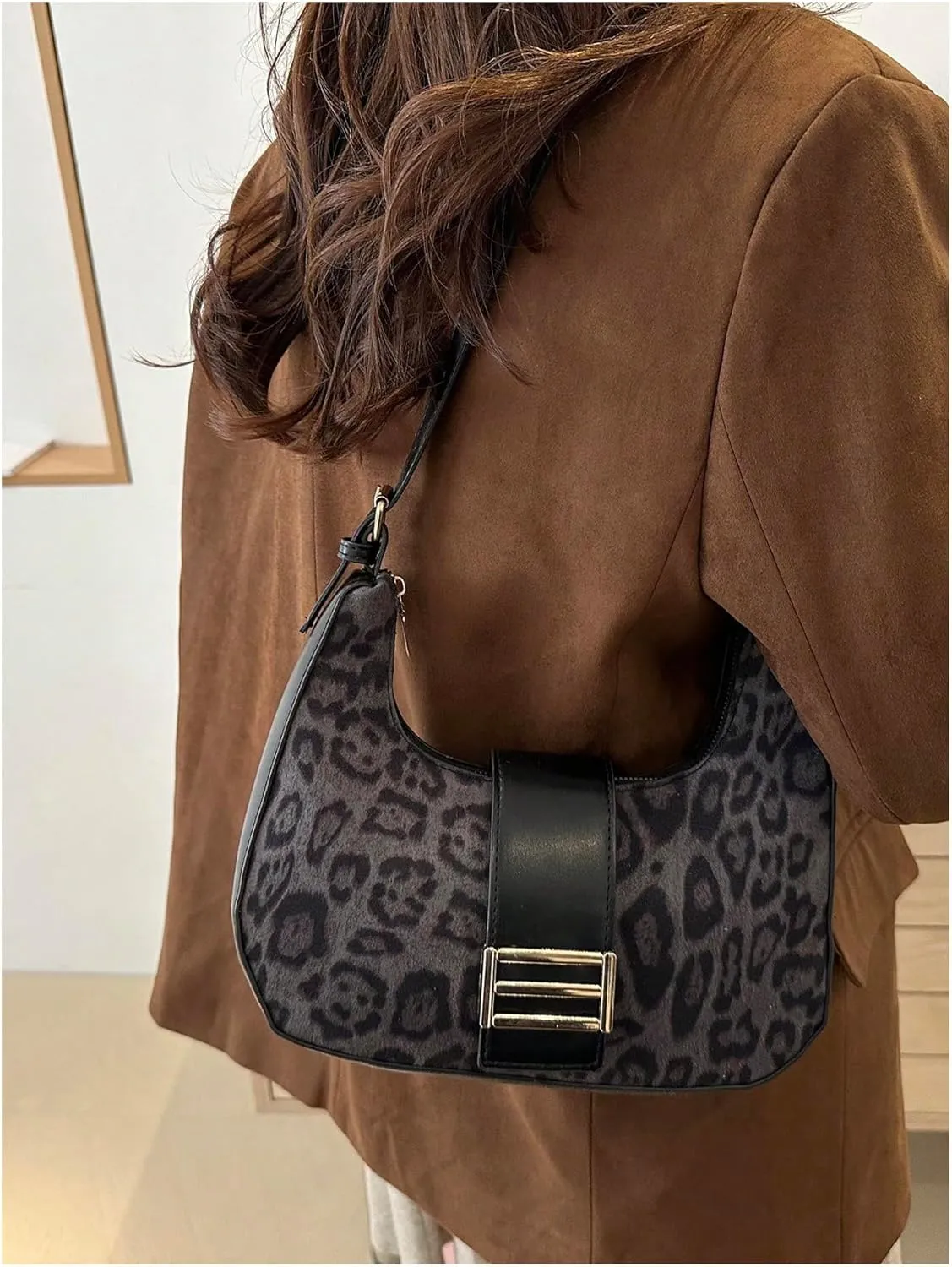 Verdusa Women's PU Leather Hobo Bag Small Purse Zipper Top Handle Bag Crescent Shoulder Bag