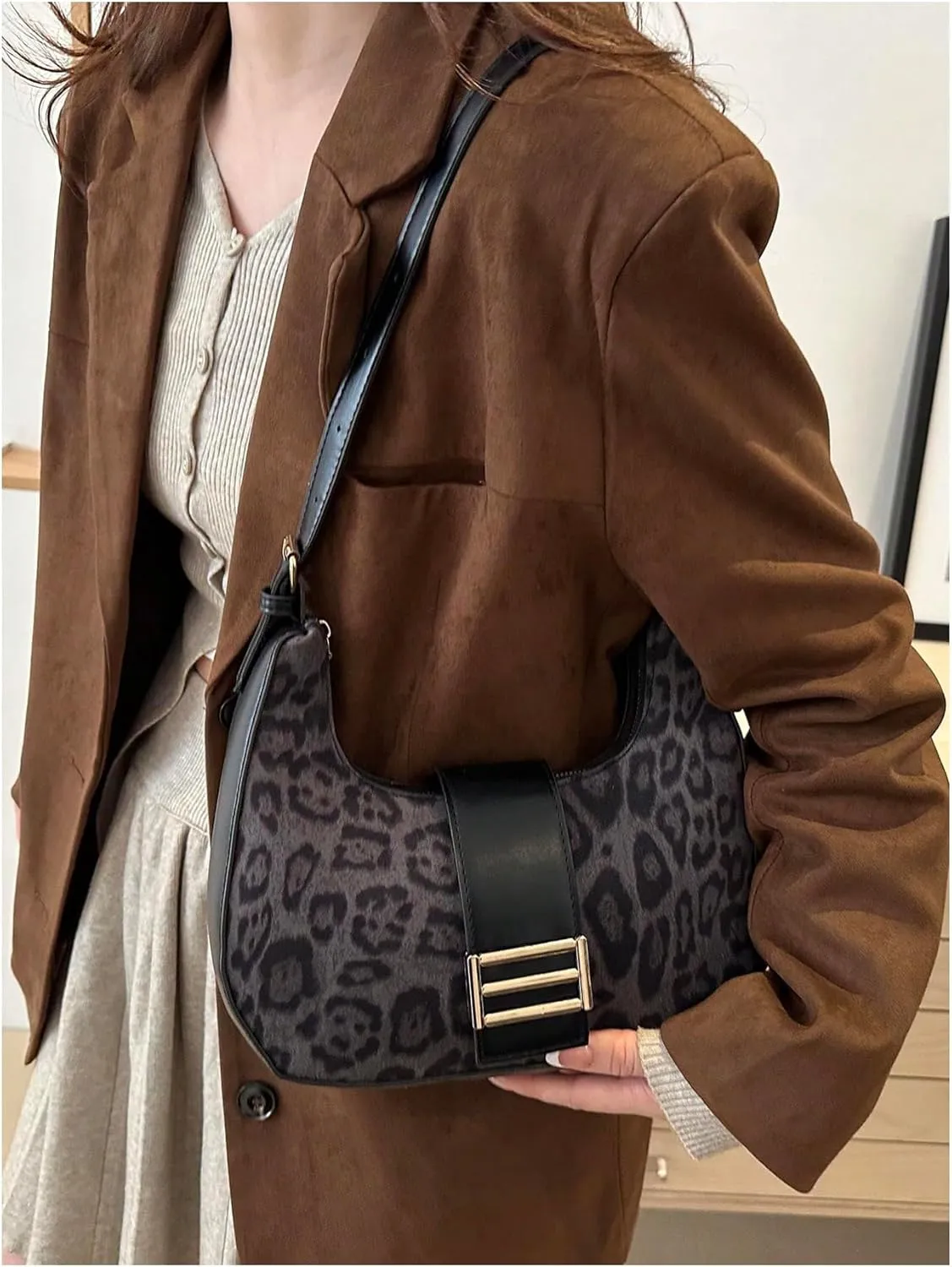 Verdusa Women's PU Leather Hobo Bag Small Purse Zipper Top Handle Bag Crescent Shoulder Bag